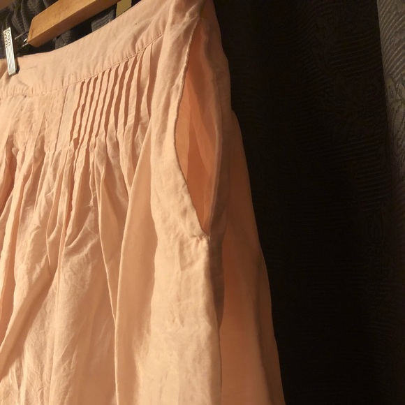Light Pink / Blush colored Skirt with pockets - Picture 2 of 4